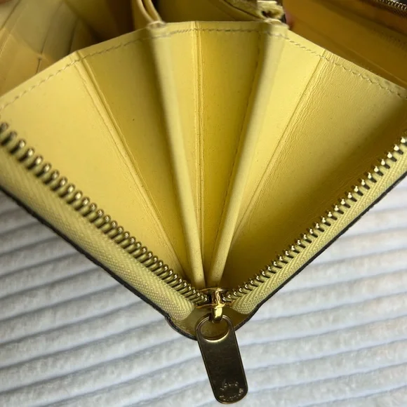 Louis Vuitton Yellow Zip Up Vernis Wallet - Picture 7 of 7